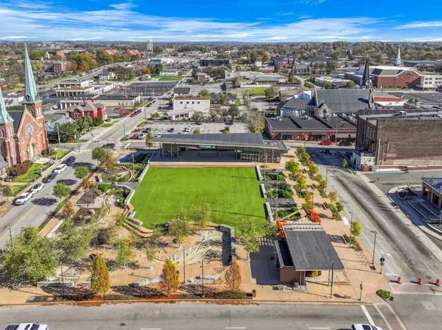 $293,900 | 1186 Cottonwood Drive, Clarksville, TN 37040