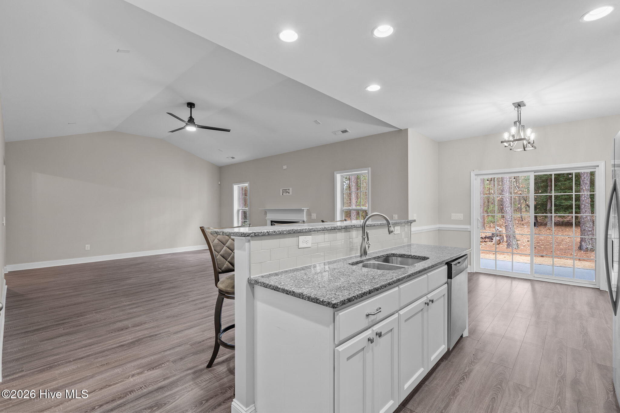 286 Longleaf Drive West End, NC 27376 - Photo 20 of 66 30-web-or-mls-DSC06009