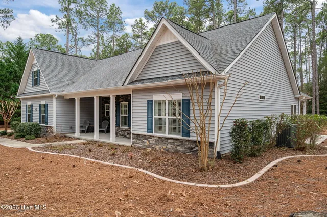 $450,000 | 286 Longleaf Drive, West End, NC 27376