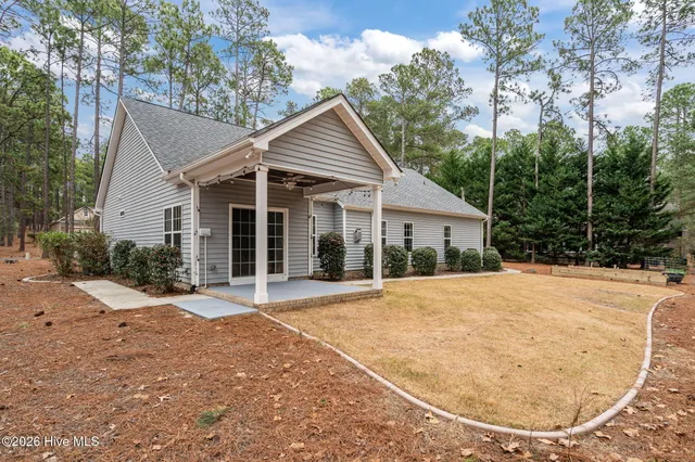 $450,000 | 286 Longleaf Drive, West End, NC 27376
