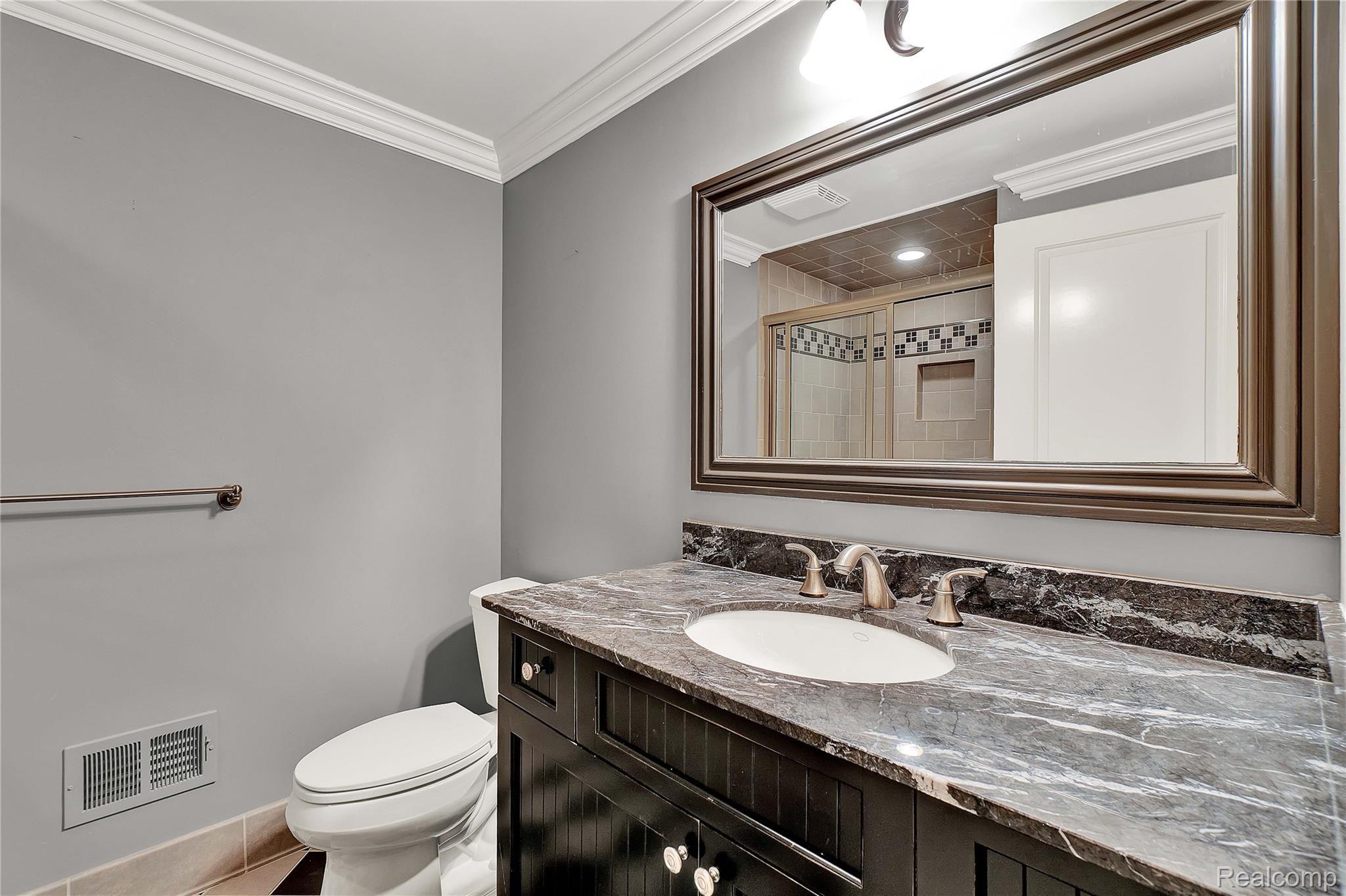 338 Baldwin Road Birmingham, MI 48009 - Photo 28 of 37 Lower level 6th full bath