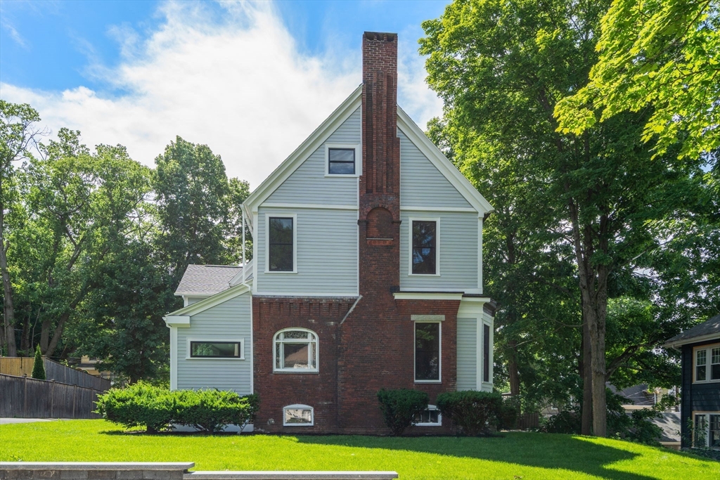 41 Brown Avenue Boston, MA 02131 - Photo 31 of 37