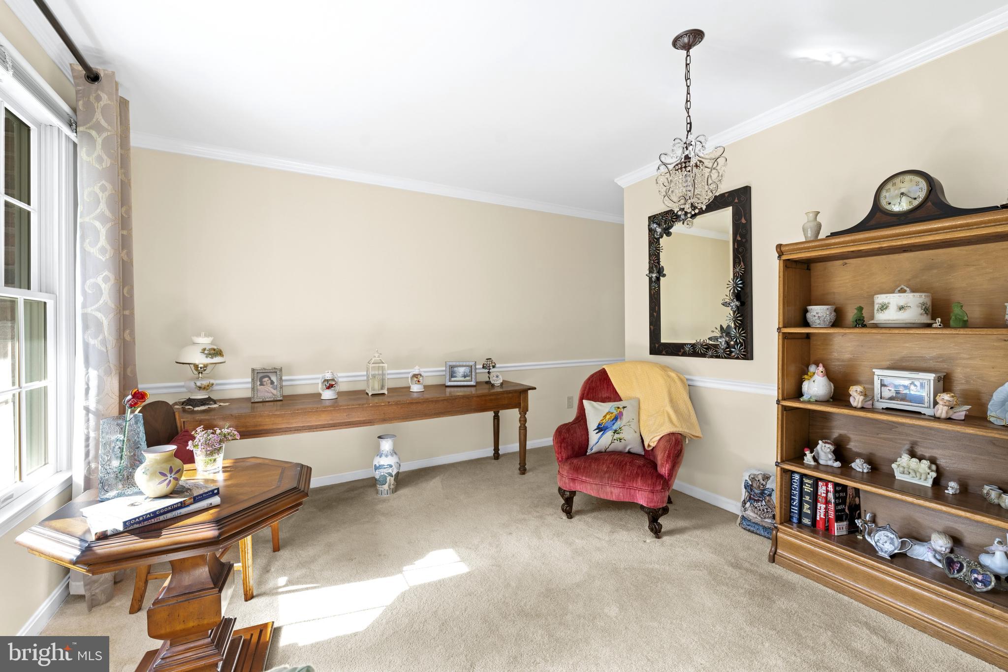 9816 Magledt Road Baltimore, MD 21234 - Photo 22 of 57 Den/Living Room