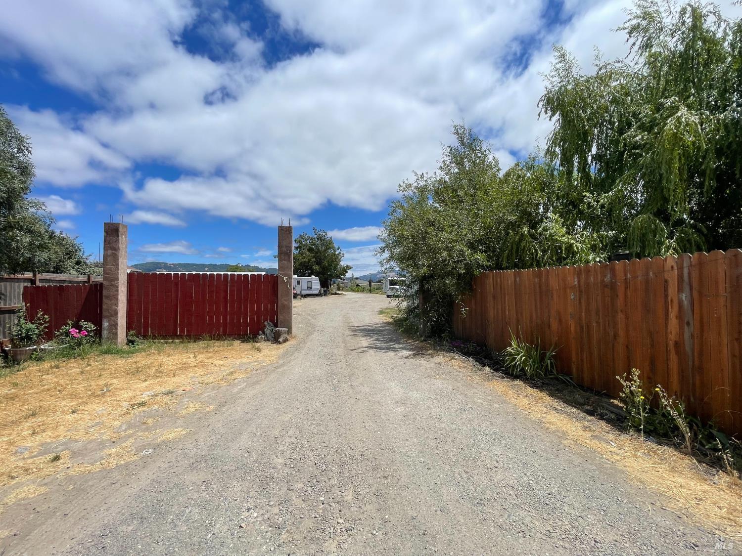 3980 Stony Point Road Santa Rosa, CA 95407 - Photo 5 of 42 a backyard of a house
