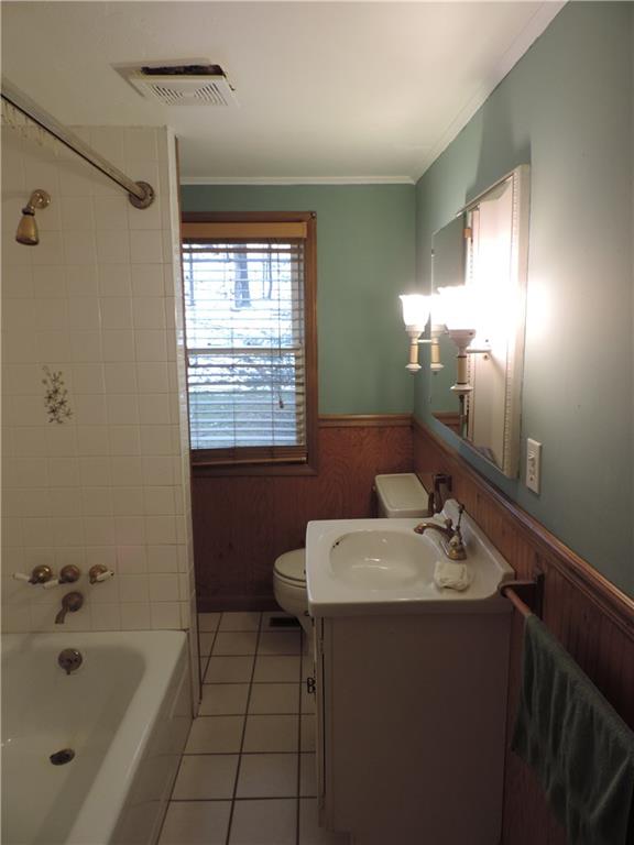 121 Hixson Lane Connellsville, PA 15425 - Photo 15 of 25