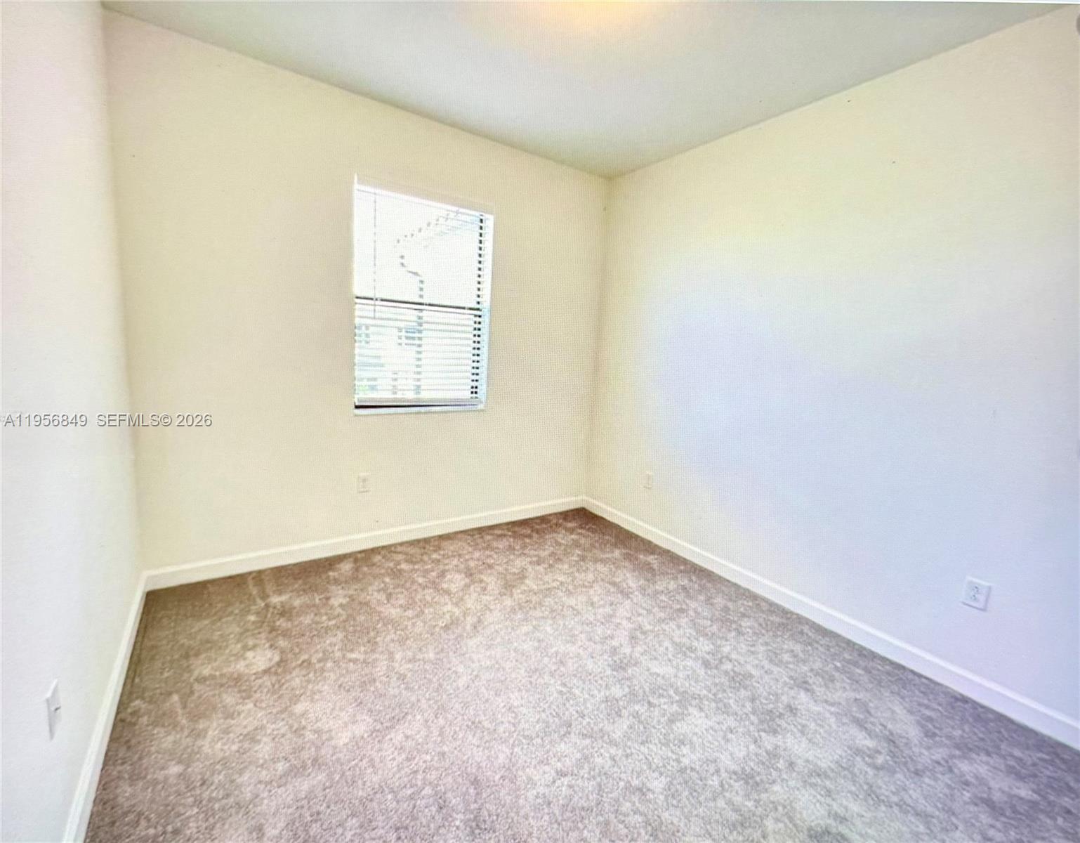 24576 Southwest 119th Place, Unit 24576 Homestead, FL 33032 - Photo 12 of 12