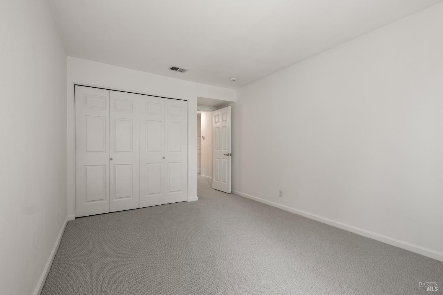 1540 Center Road, Unit 381 Novato, CA 94947 - Photo 29 of 32