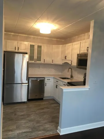 $1,725 | 6161 North Hoyne Avenue, Unit 512, Chicago, IL 60659