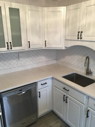 $1,725 | 6161 North Hoyne Avenue, Unit 512, Chicago, IL 60659