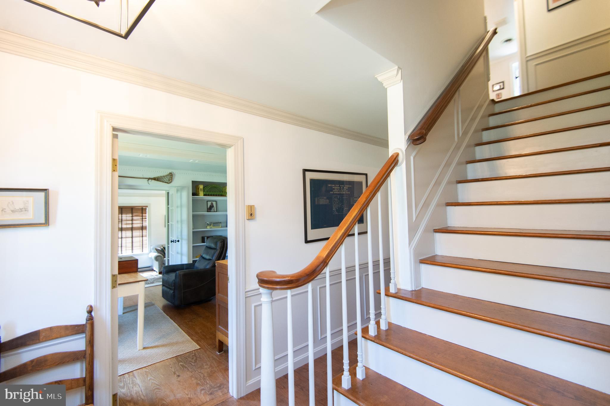 11 Shawnee Road Cambridge, MD 21613 - Photo 28 of 60 foyer