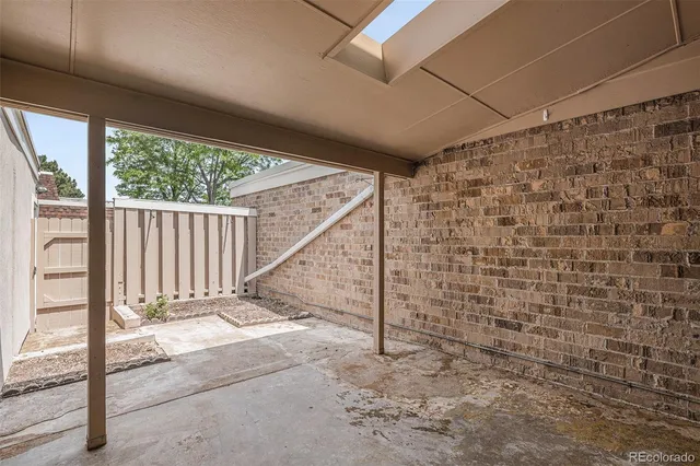 a view of a house with a garage