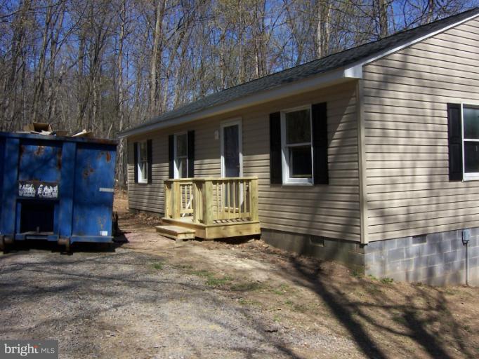 3 Off Rt 9/18 Berkeley Springs Berkeley Springs, WV 25411 - Photo 6 of 7 Exterior (Front)