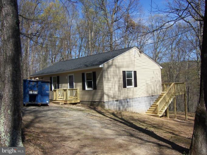 3 Off Rt 9/18 Berkeley Springs Berkeley Springs, WV 25411 - Photo 7 of 7 Exterior (Front)