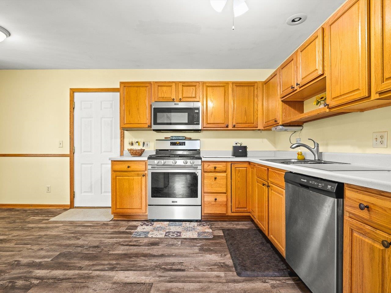 117 Pembroke Road Southwest Poplar Grove, IL 61065 - Photo 25 of 37
