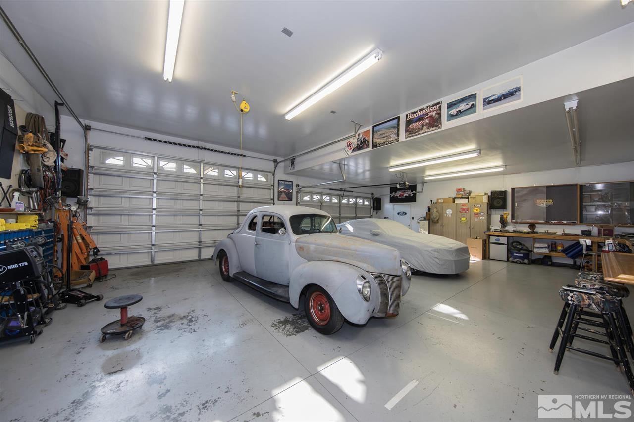 10785 Santa Fe Road Reno, NV 89508 - Photo 17 of 25 a view of parking garage with cars parked