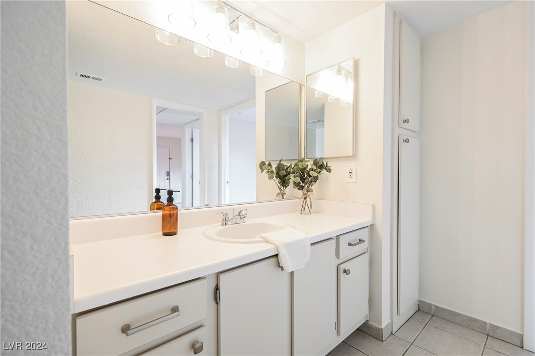8101 West Flamingo Road, Unit 1010 Las Vegas, NV 89147 - Photo 11 of 18