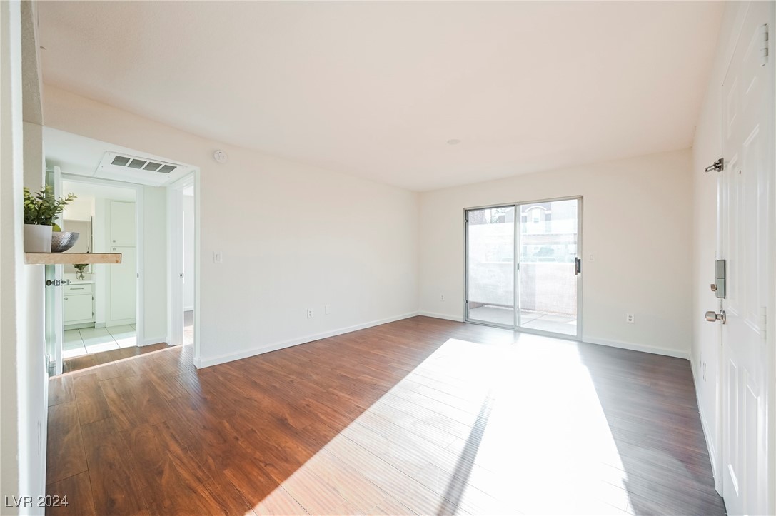 8101 West Flamingo Road, Unit 1010 Las Vegas, NV 89147 - Photo 9 of 18