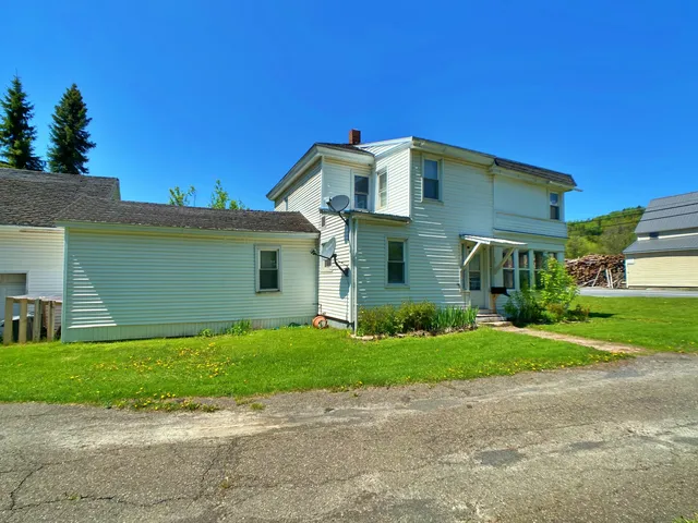 $89,900 | 57 Market Street, Fort Kent, ME 04743