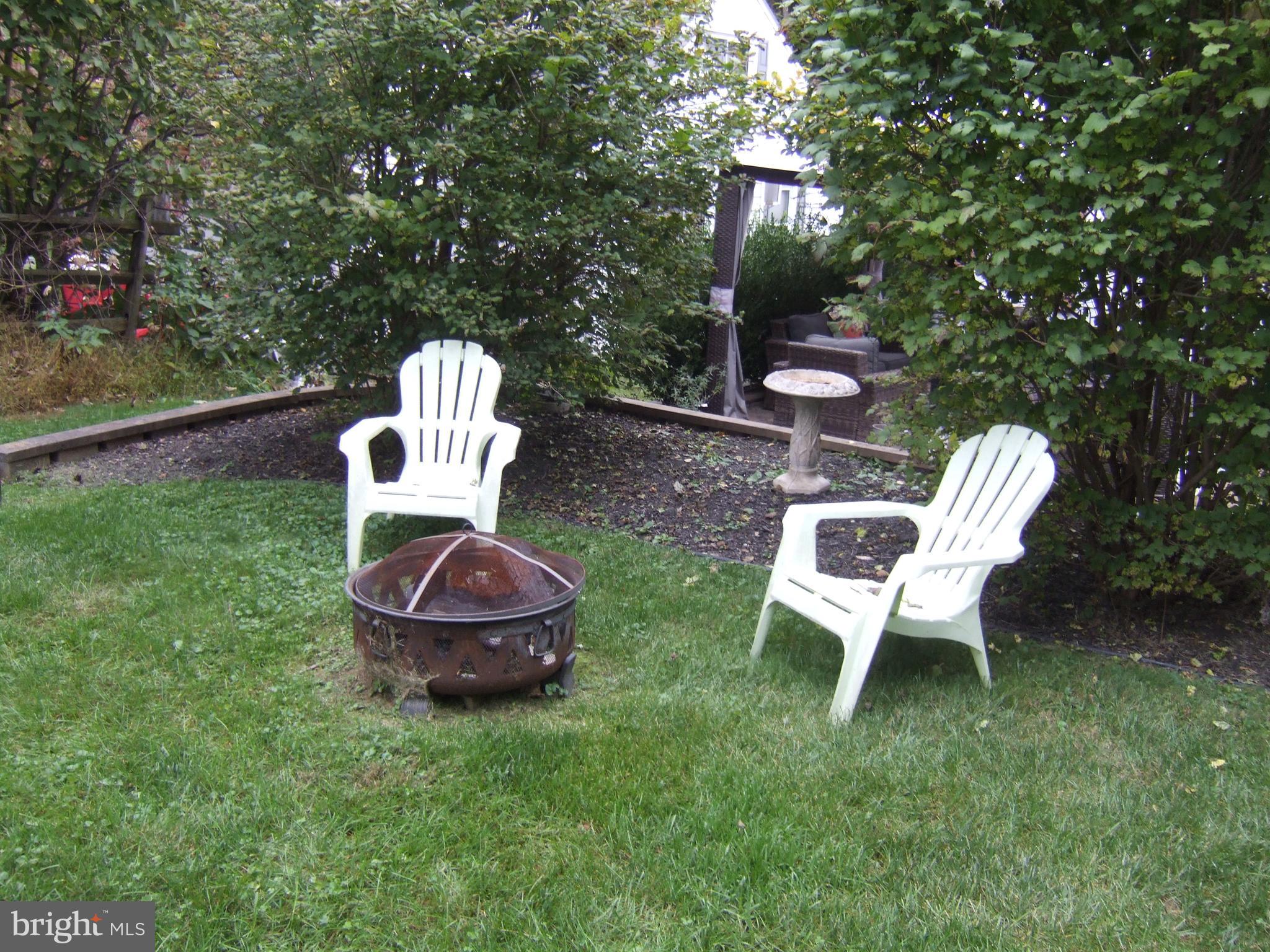 1313 Brehm Road Westminster, MD 21157 - Photo 11 of 37 Sitting area