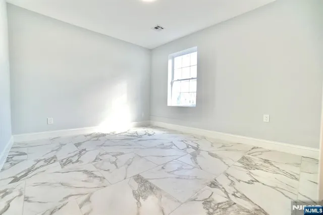 a view of empty room with window