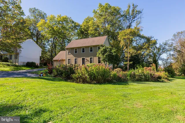 $545,000 | 816 Tarpley Drive, Lancaster, PA 17601