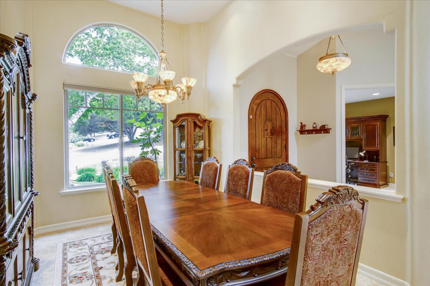19735 Moonglow Road Salinas, CA 93907 - Photo 10 of 100 Gallery Image 10