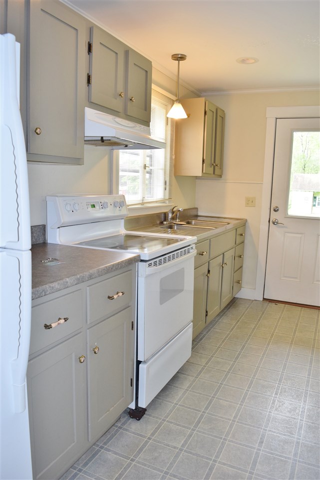 75 Prospect Street Lancaster, NH 03584 - Photo 8 of 40 Gallery Image 8