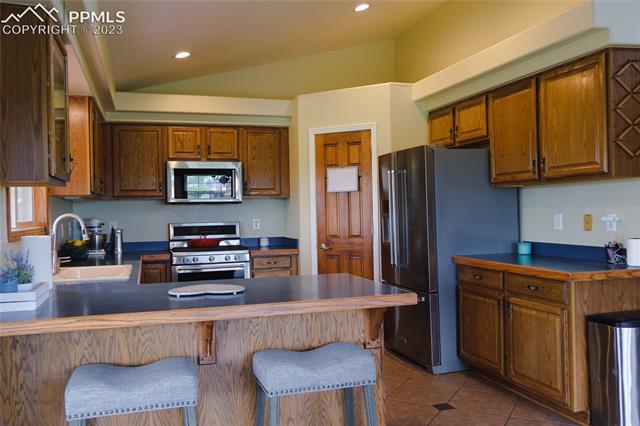 2017 Savage Road Elizabeth, CO 80107 - Photo 11 of 38 Gallery Image 11