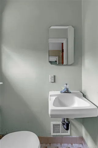 a view of a white house