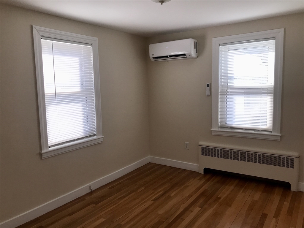 138 King Philip Road Worcester, MA 01606 - Photo 6 of 8