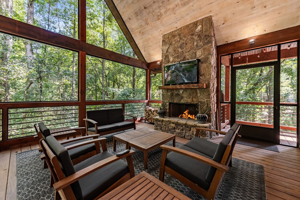 560 Toccoa Preserve Lane Blue Ridge, GA 30513 - Photo 17 of 58