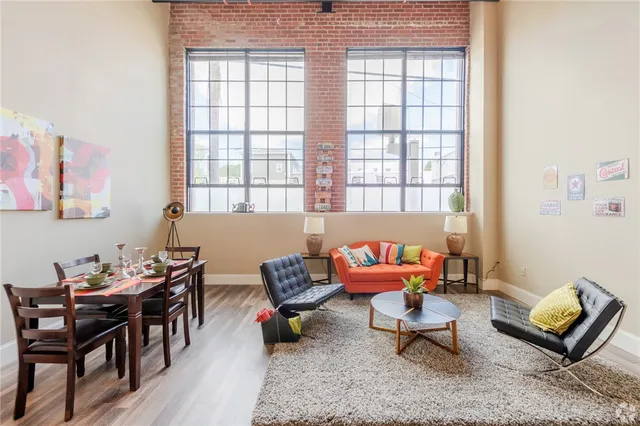 $2,220 | 12 Valley Street, Unit 12210, Providence, RI 02908