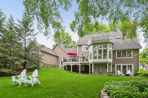 $1,100,000 | 925 Brockton Lane North, Plymouth, MN 55447