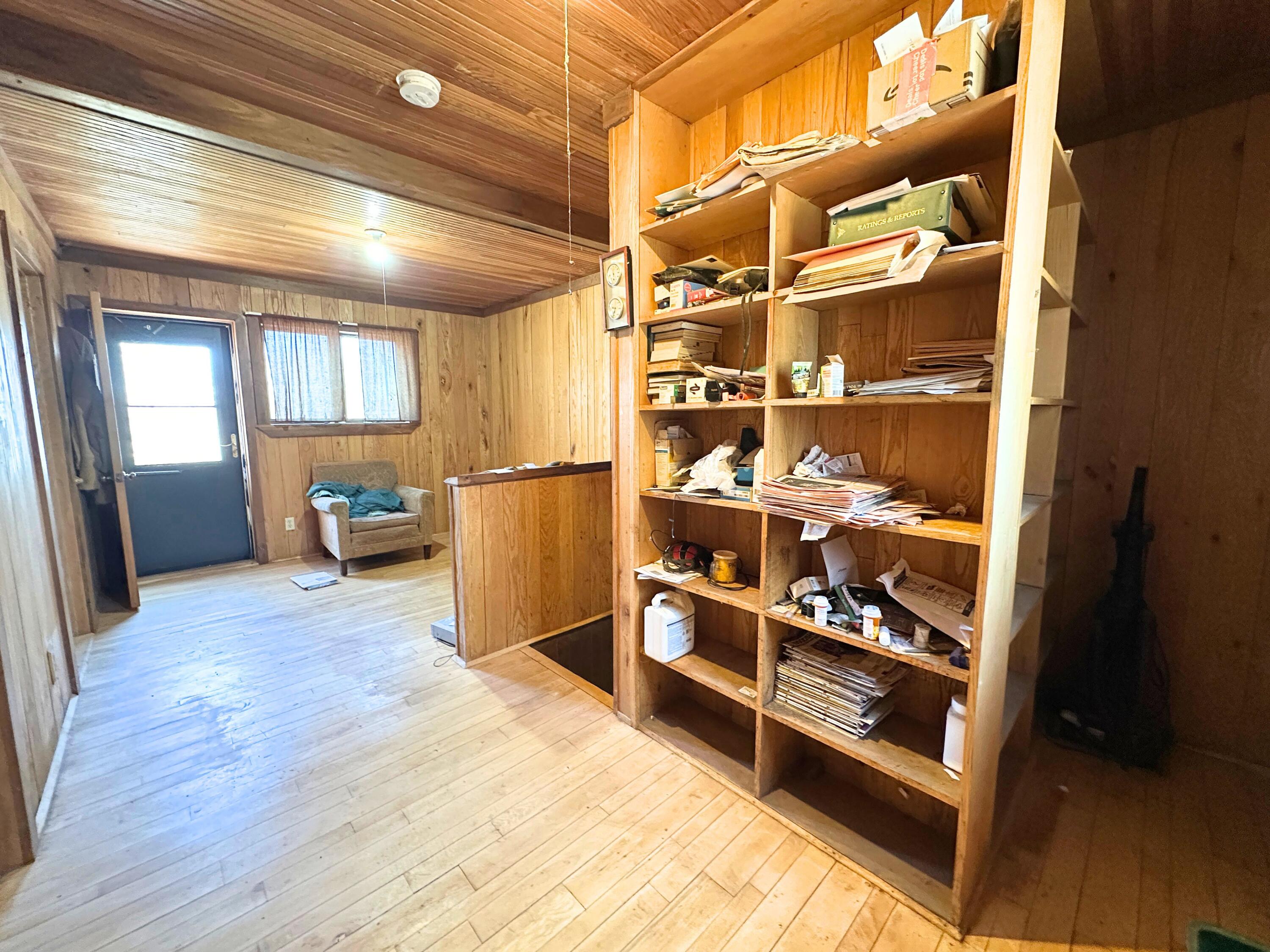 N3090 Uranus Road Geneva, WI 53147 - Photo 11 of 19 Sitting room in the 1995 addition