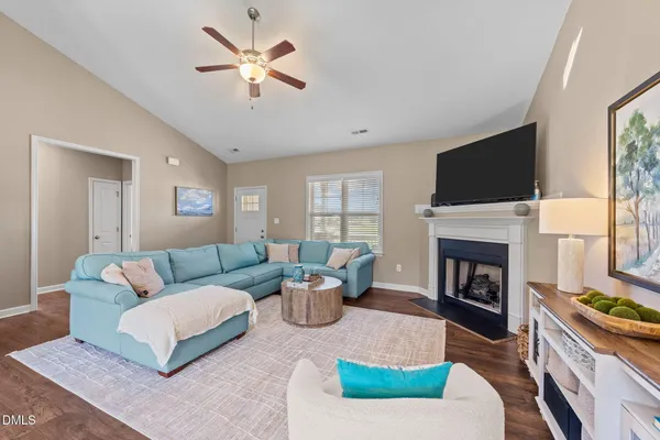 $385,000 | 196 Watersedge Lane, Smithfield, NC 27577