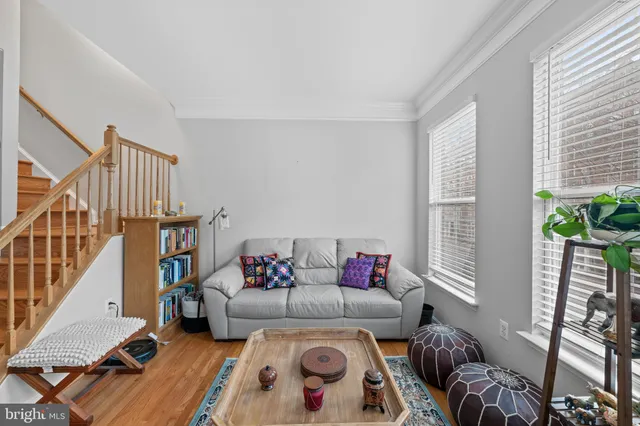 $849,999 | 182 Martin Lane, Alexandria, VA 22304