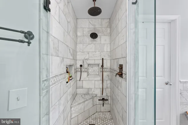 $849,999 | 182 Martin Lane, Alexandria, VA 22304