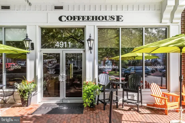 $849,999 | 182 Martin Lane, Alexandria, VA 22304