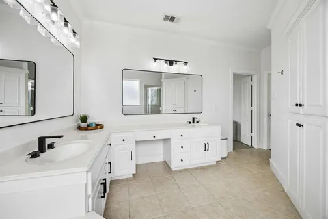 $550,000 | 984 Equestrian Drive, Rockwall, TX 75032