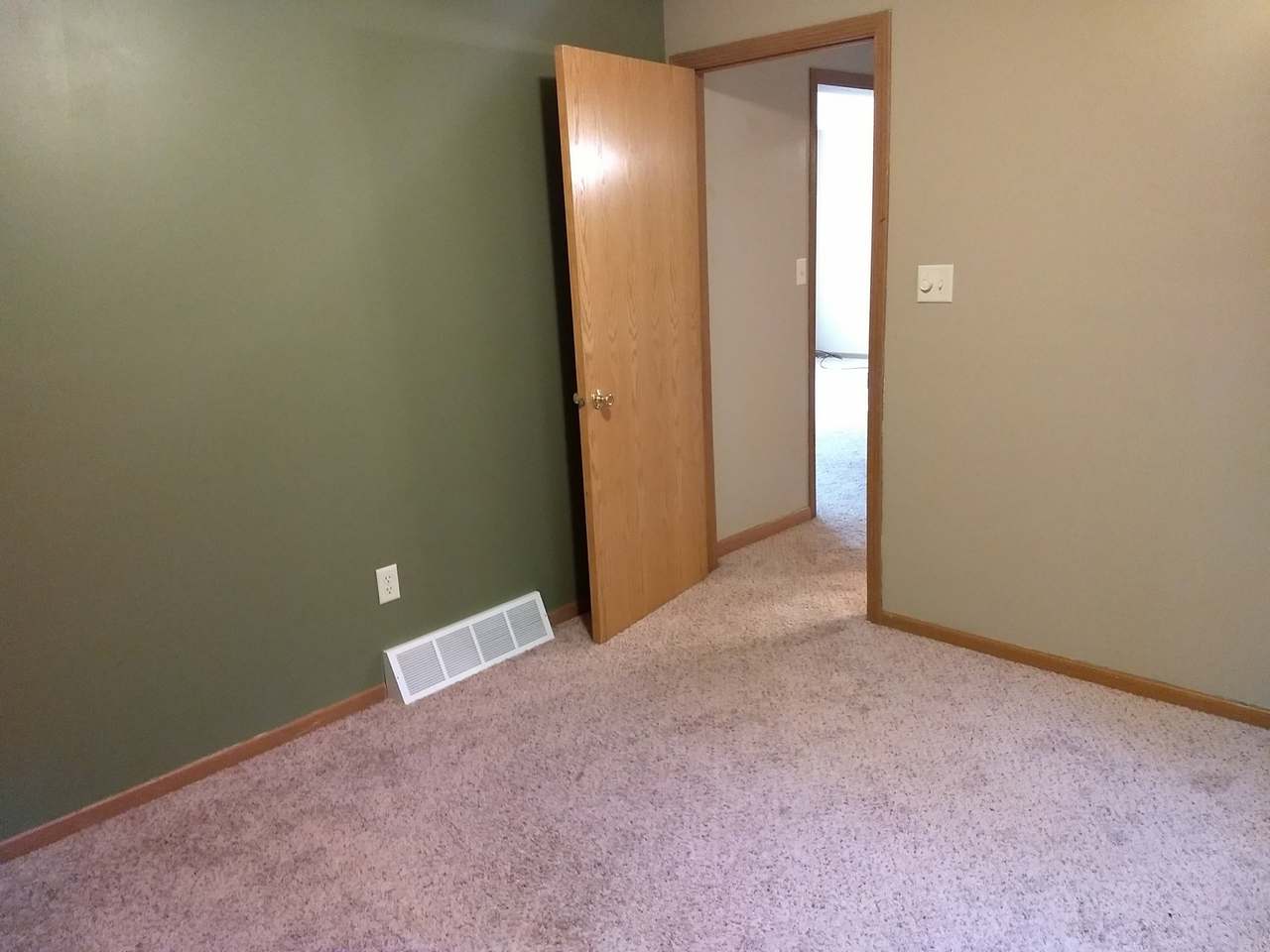 3606 O Neil Road Eagle River, WI 54521 - Photo 8 of 22 Gallery Image 8