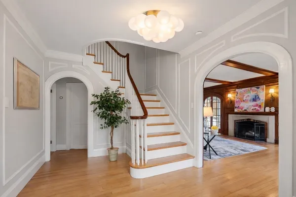 $2,299,000 | 5 Hammond Street, Newton, MA 02467