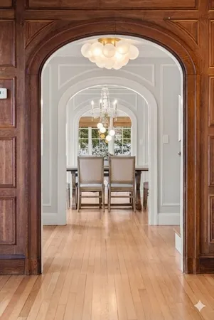 $2,299,000 | 5 Hammond Street, Newton, MA 02467