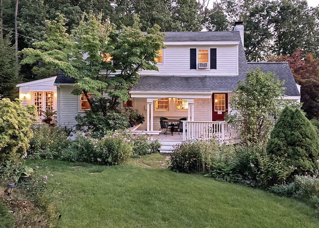 345 Martins Pond Road Groton, MA 01450 - Photo 1 of 35 Gallery Image 1