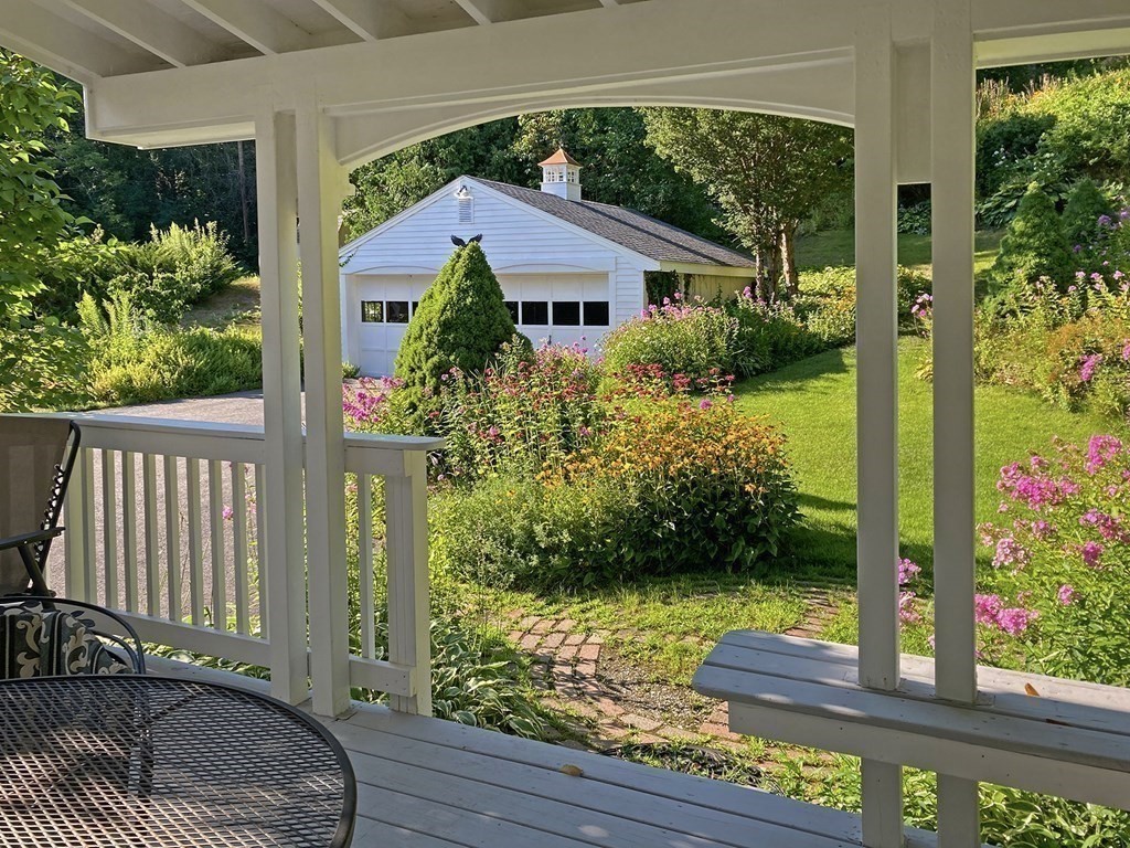 345 Martins Pond Road Groton, MA 01450 - Photo 4 of 35 Gallery Image 4
