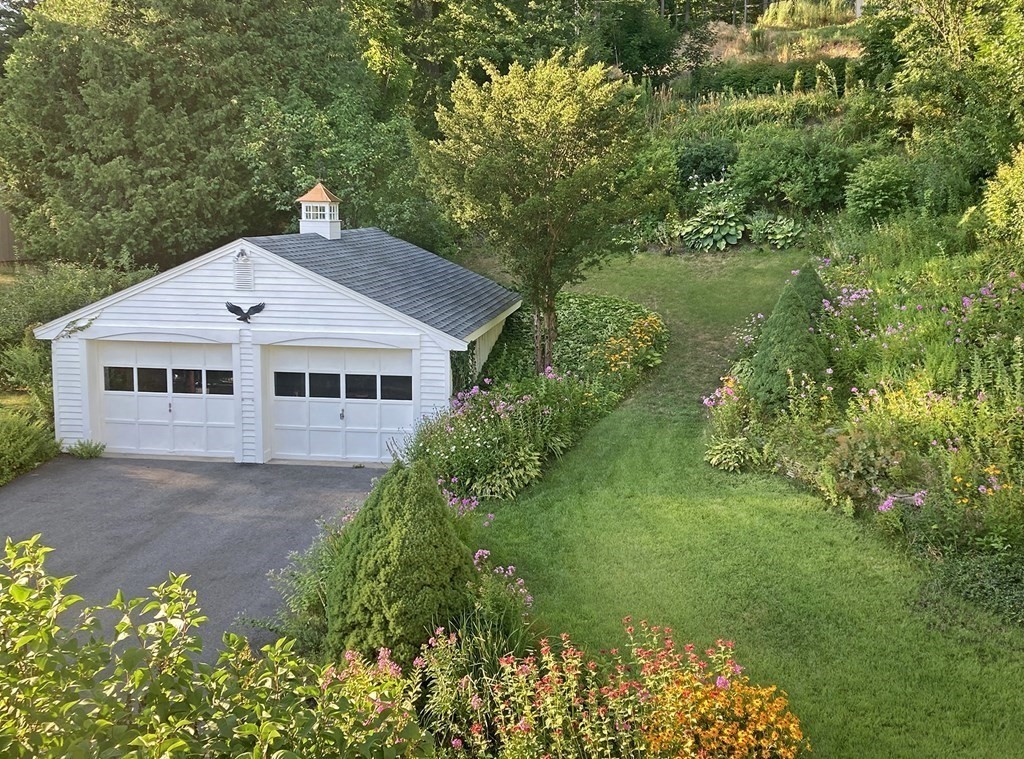 345 Martins Pond Road Groton, MA 01450 - Photo 5 of 35 Gallery Image 5