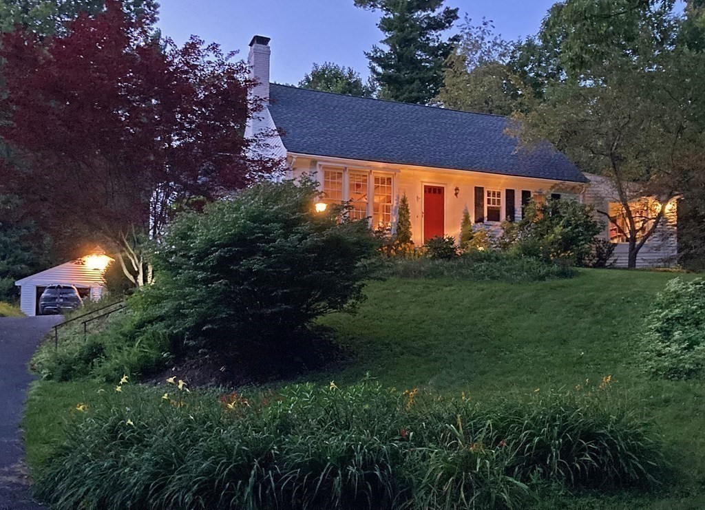 345 Martins Pond Road Groton, MA 01450 - Photo 7 of 35 Gallery Image 7