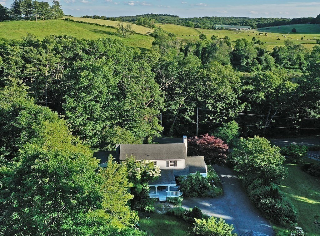 345 Martins Pond Road Groton, MA 01450 - Photo 8 of 35 Gallery Image 8