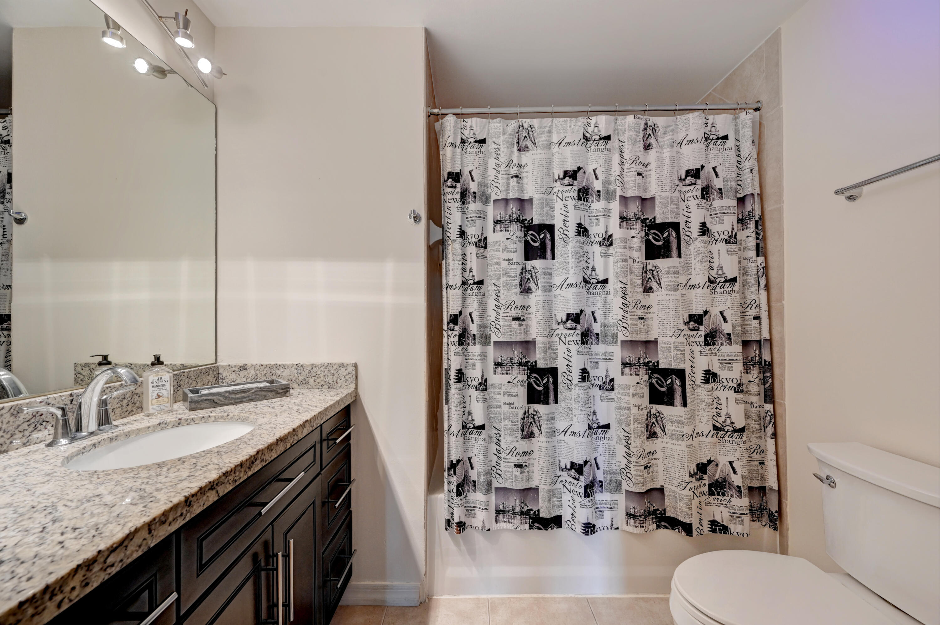 233 South Federal Highway, Unit 419 Boca Raton, FL 33432 - Photo 23 of 46 2nd Bathroom