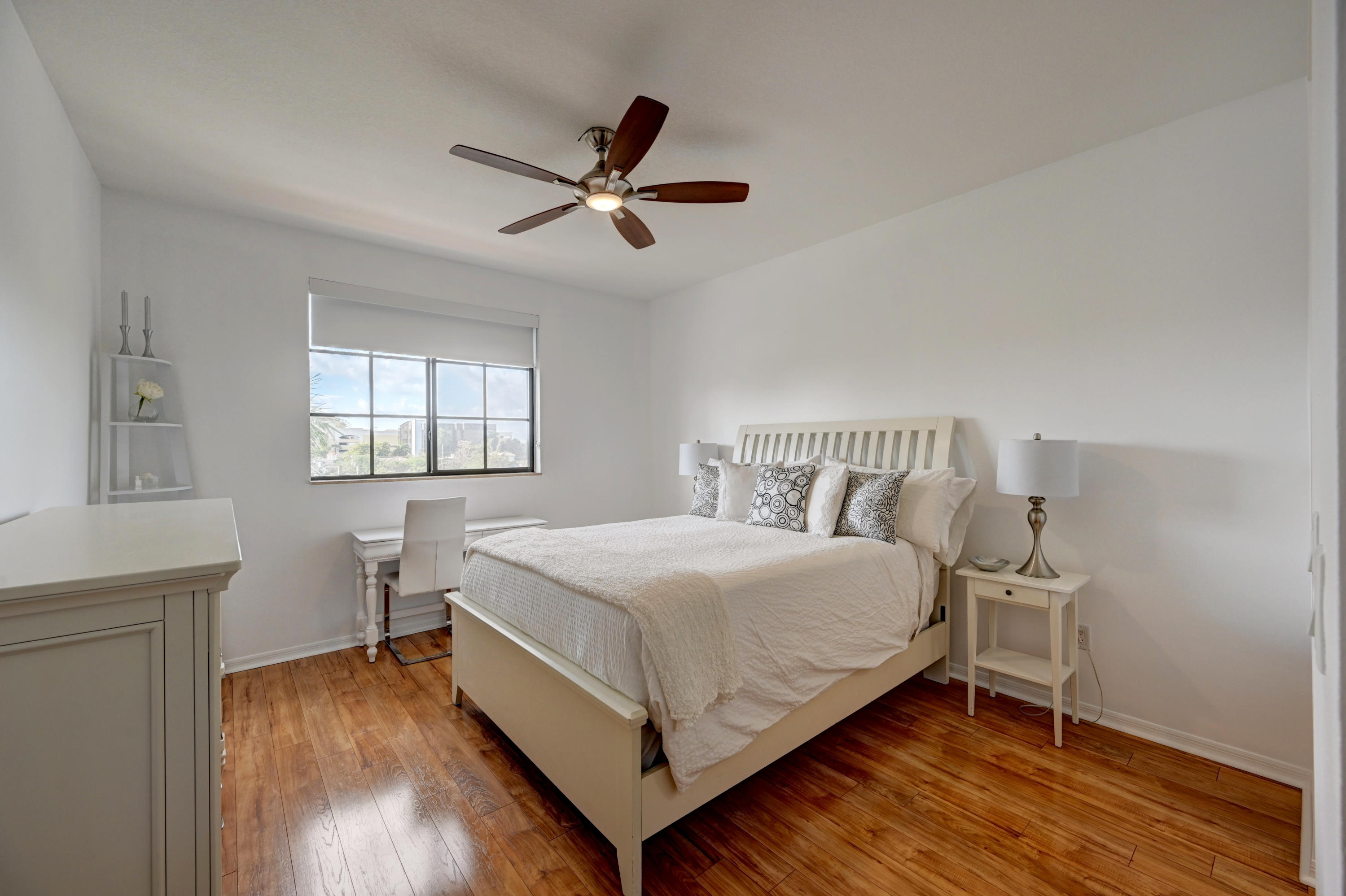 233 South Federal Highway, Unit 419 Boca Raton, FL 33432 - Photo 9 of 46 Master Bedroom