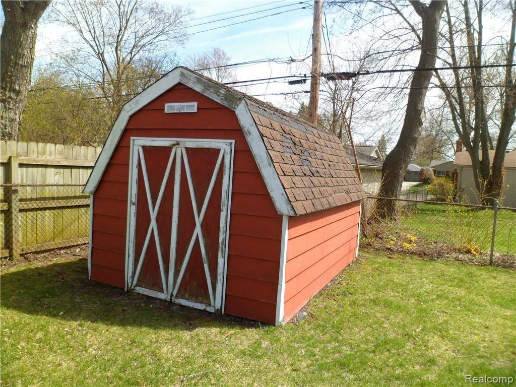 428 Hill Street Rochester, MI 48307 - Photo 4 of 19